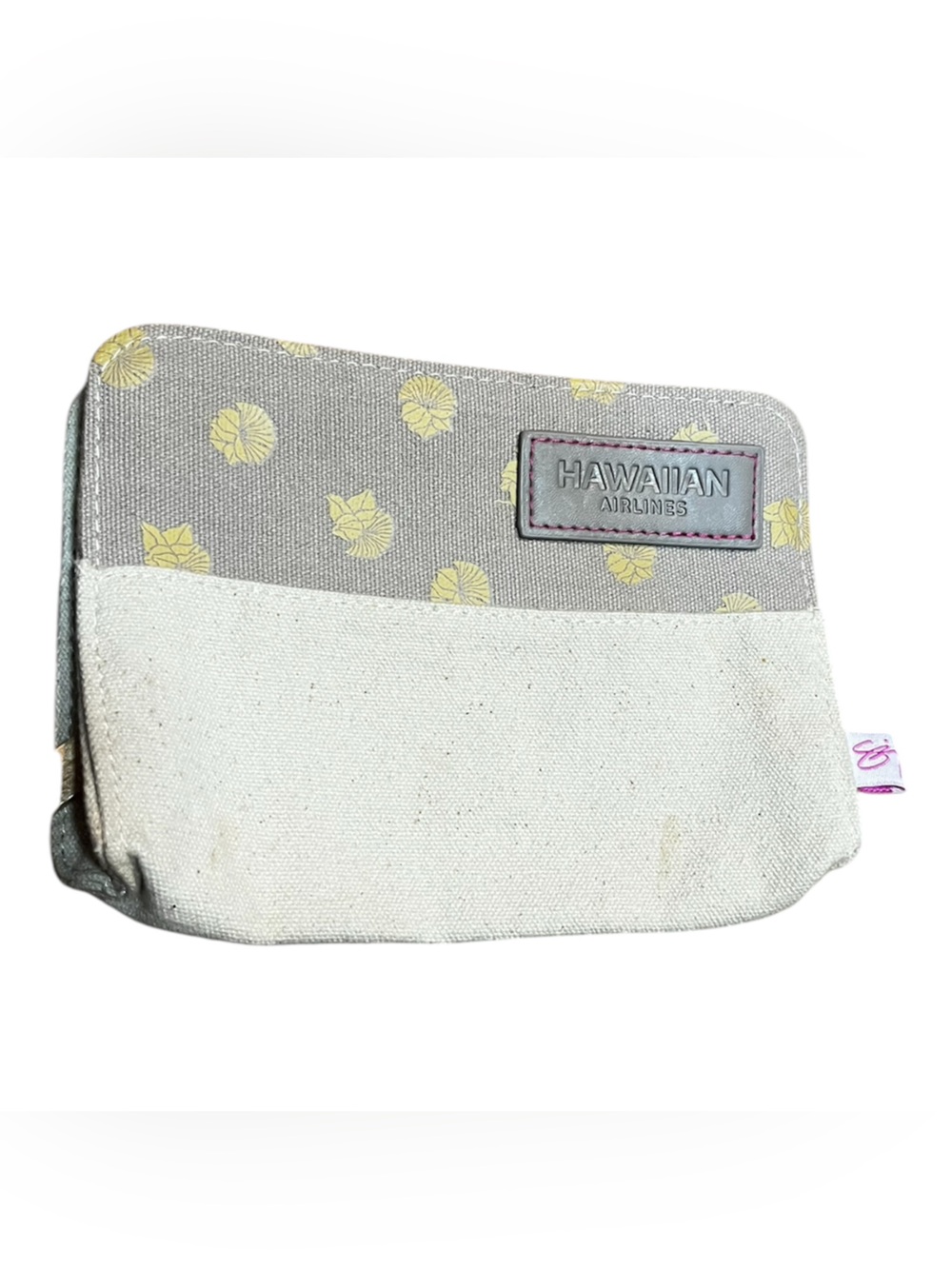 Hawaiian Air / Sig Zane collab pouch. Collectors item!